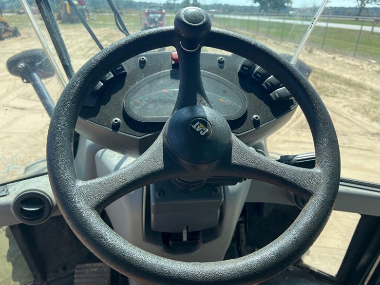 2019-caterpillar-908m-image-29