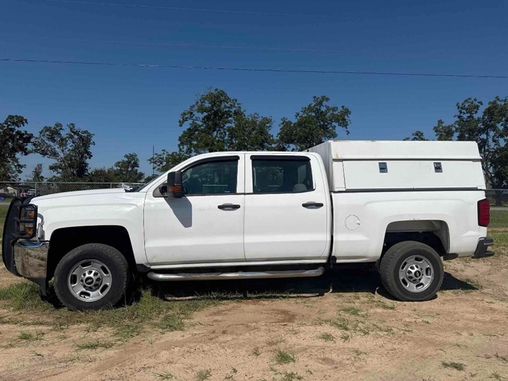 2016-chevrolet-2500-image-1