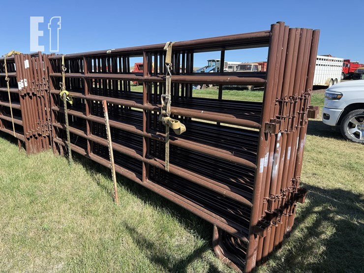 15x-hiqual-14'-panels-image-2