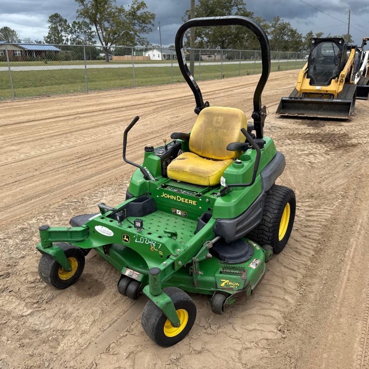 JOHN DEERE LA