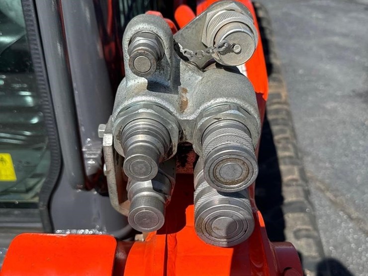 2021-kubota-svl97-2-image-8