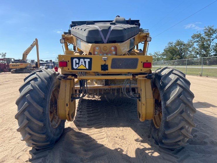 2015-caterpillar-rm-300-image-3