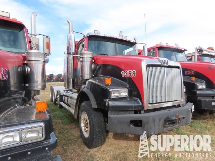 2014-western-star-4900-image-2