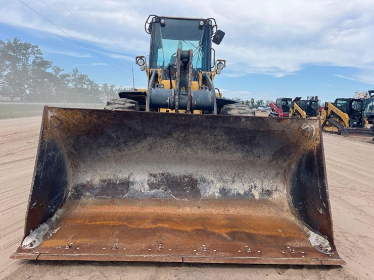 2009-deere-544k-image-7
