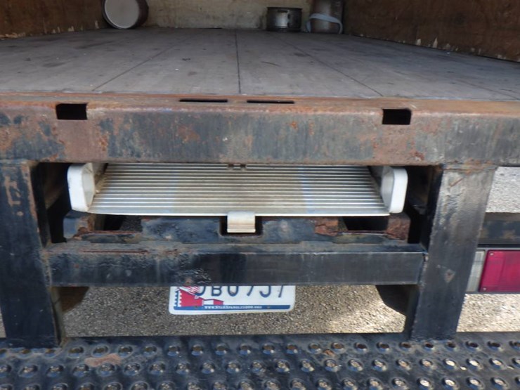 isuzu-npr-hd-image-5