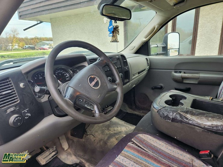2007-gmc-sierra-3500hd-image-25