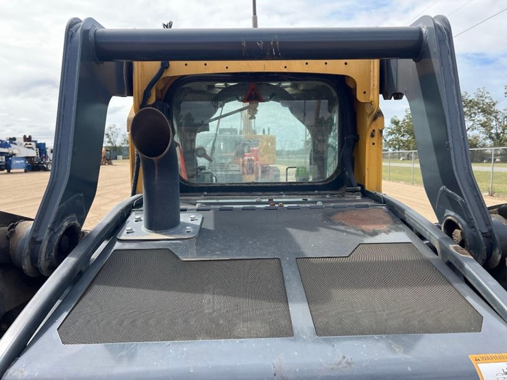 deere-325g-image-24