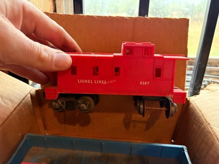 train-set,-toy-crane-image-6