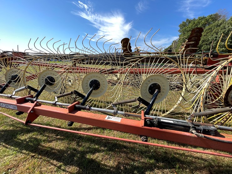 #1670-•-h&s-hi-capacity-wheel-rake-image-18