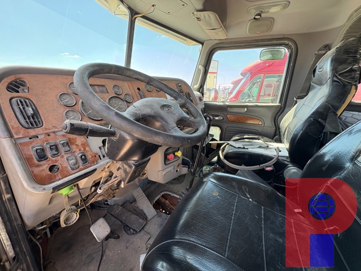 2008-peterbilt-367-image-5