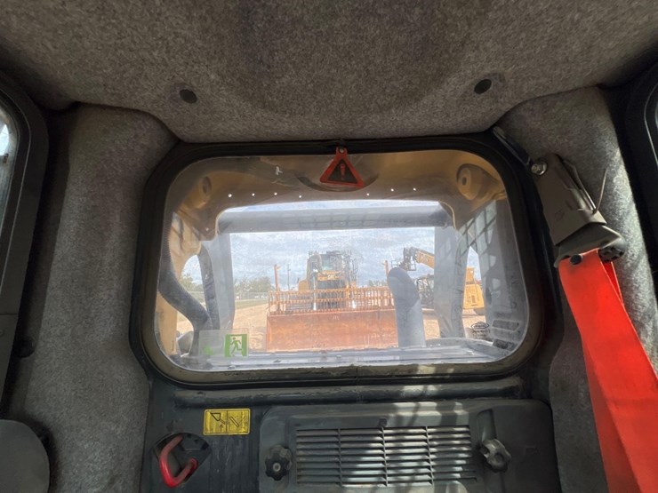 deere-325g-image-36