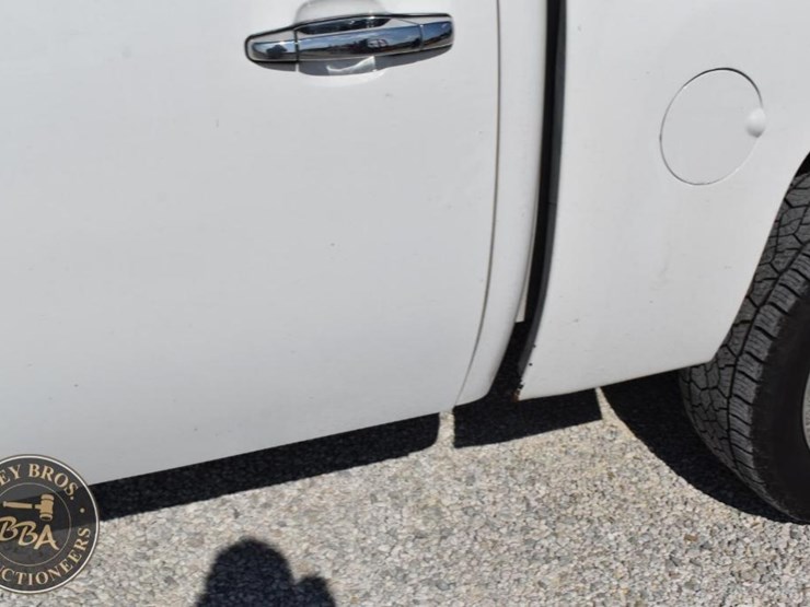 2009-chevrolet-silverado-1500-ltz-image-18