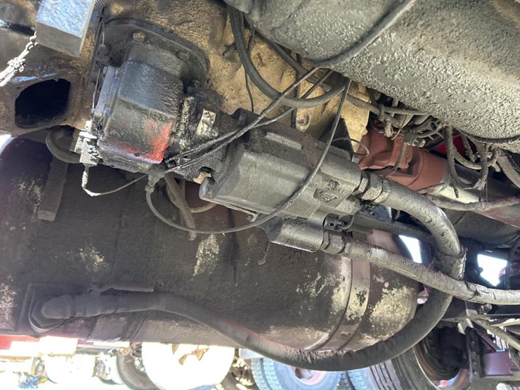 2002-peterbilt-357-image-38