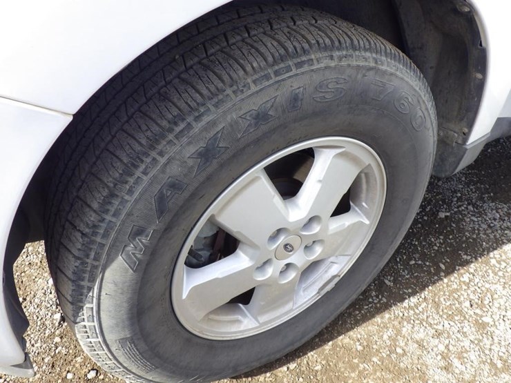 2011-ford-escape-image-13