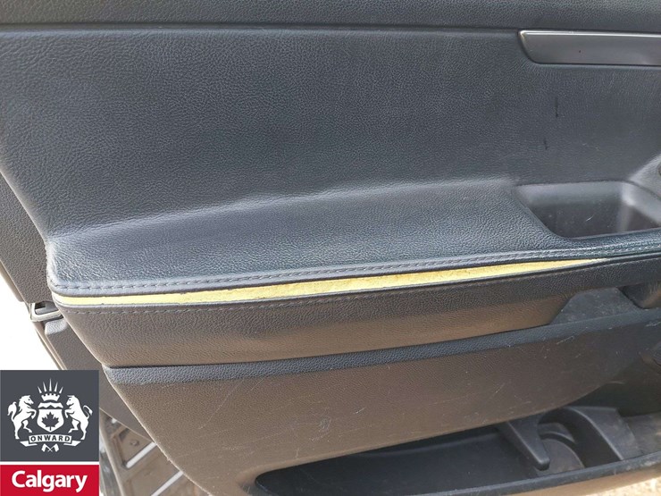2017-ford-explorer-image-14