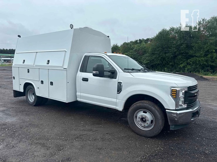 2019-ford-f350-xl-image-19