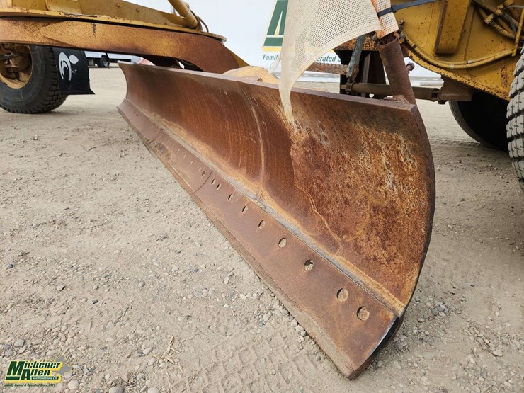 2007-caterpillar-140h-image-25