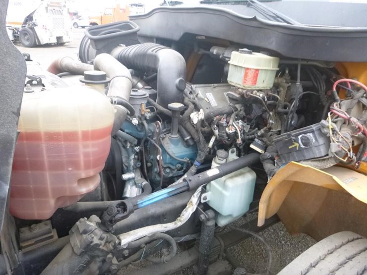 2004-international-durastar-4200-image-19