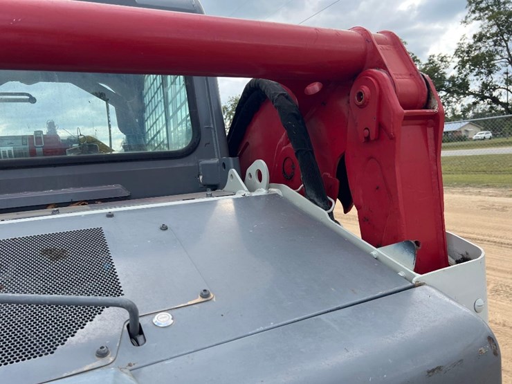 takeuchi-tl10v2-image-23