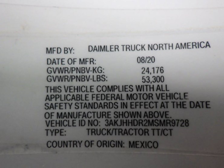 2021-freightliner-cascadia-126-image-11