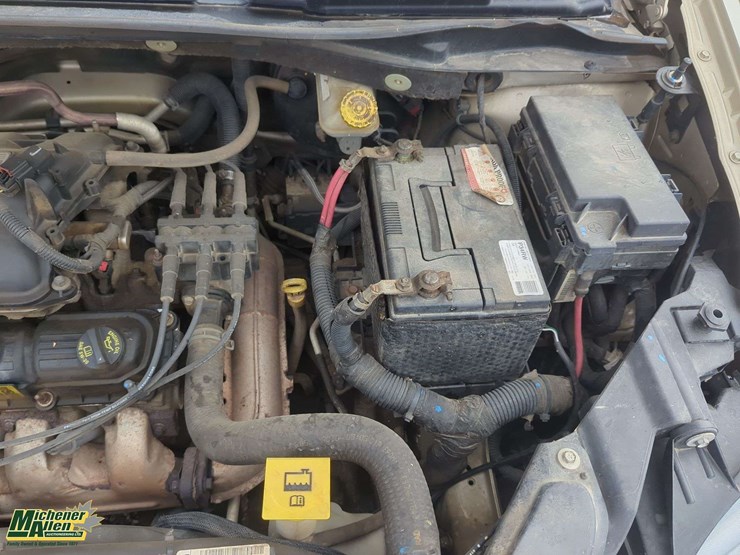 2010-dodge-grand-caravan-sxt-image-25