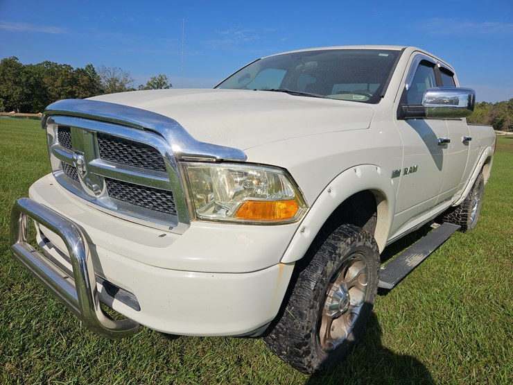 2009-dodge-ram-1500-image-1