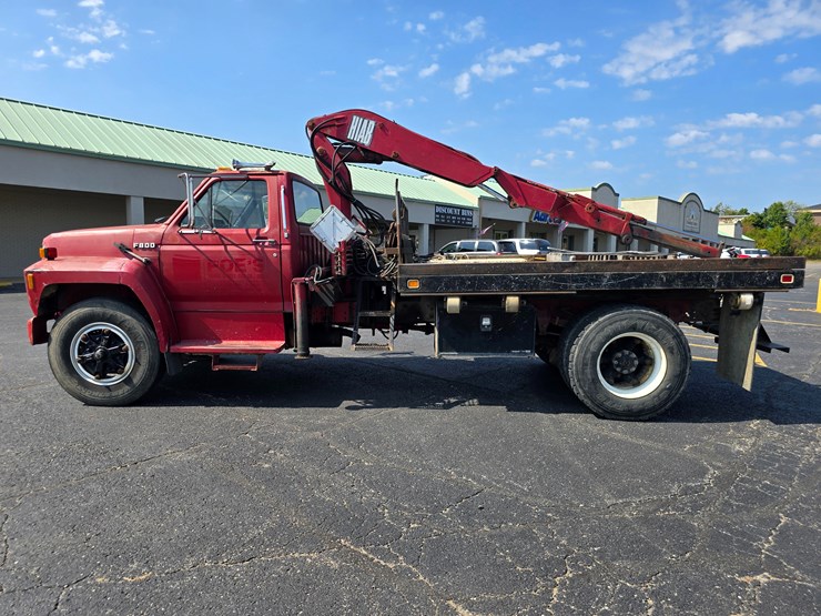 1990-ford-f800-image-8