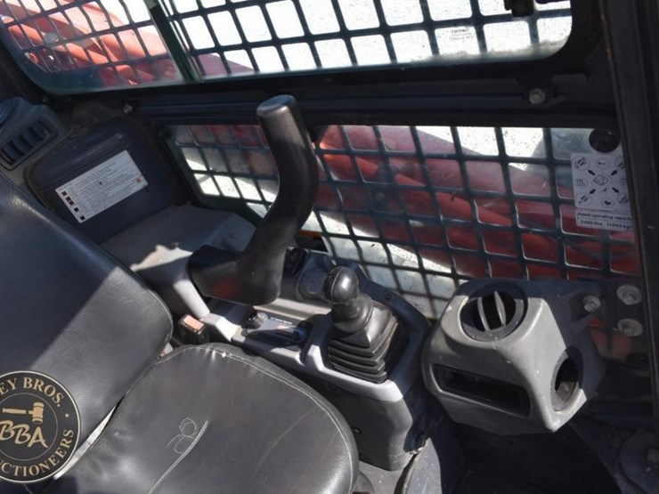 2016-kubota-svl75-2-image-17