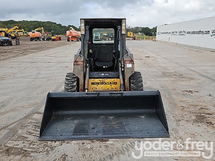 new-holland-l170-image-10