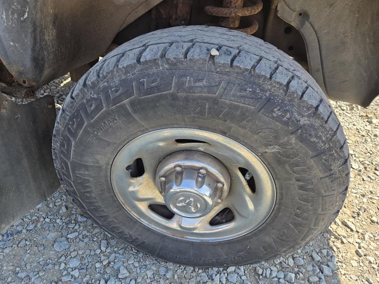 2000-dodge-2500-image-47