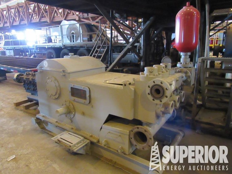 (1-21)-ew-440-type-triplex-mud-pump-w/-forged-stee-image-1