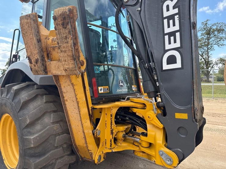 2018-deere-410l-image-14