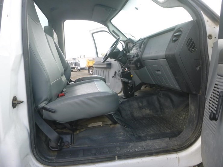 2015-ford-f750-image-14