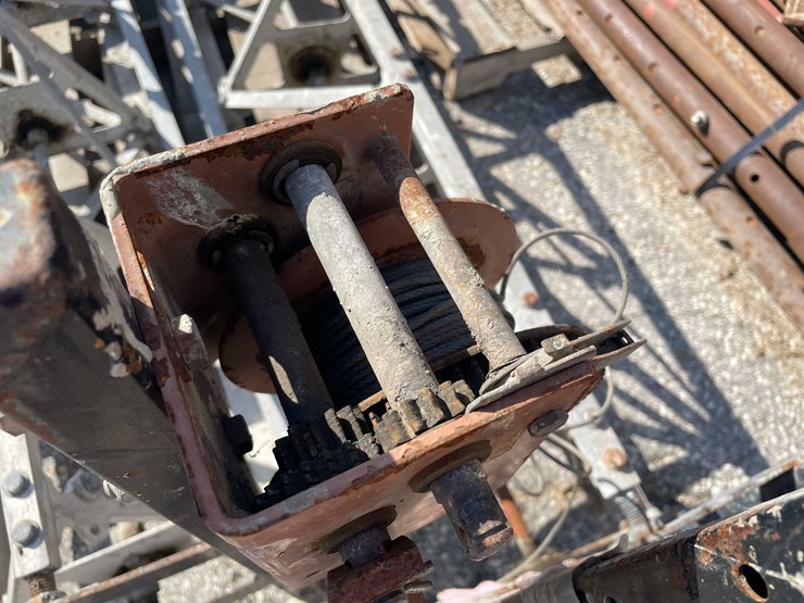 #1962-•-(5)-power-screed-sections-image-19