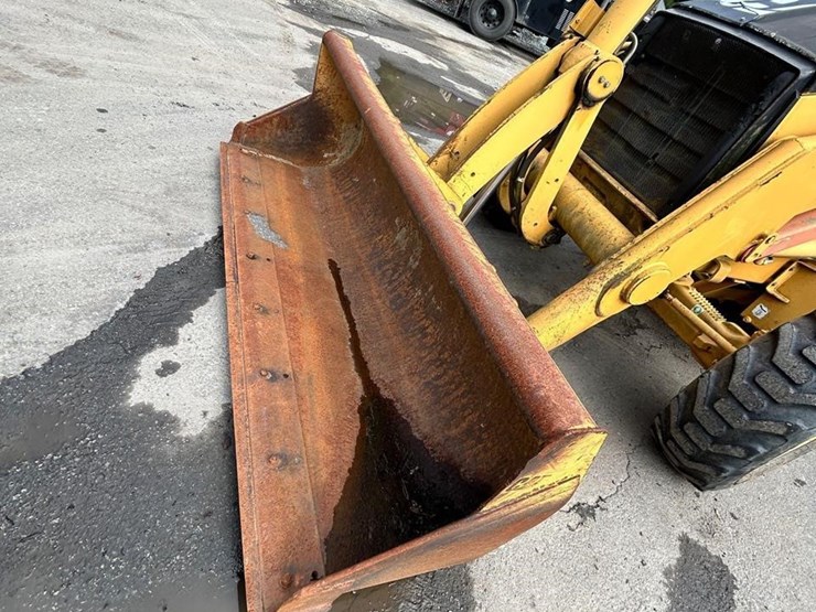 2006-caterpillar-416d-image-24