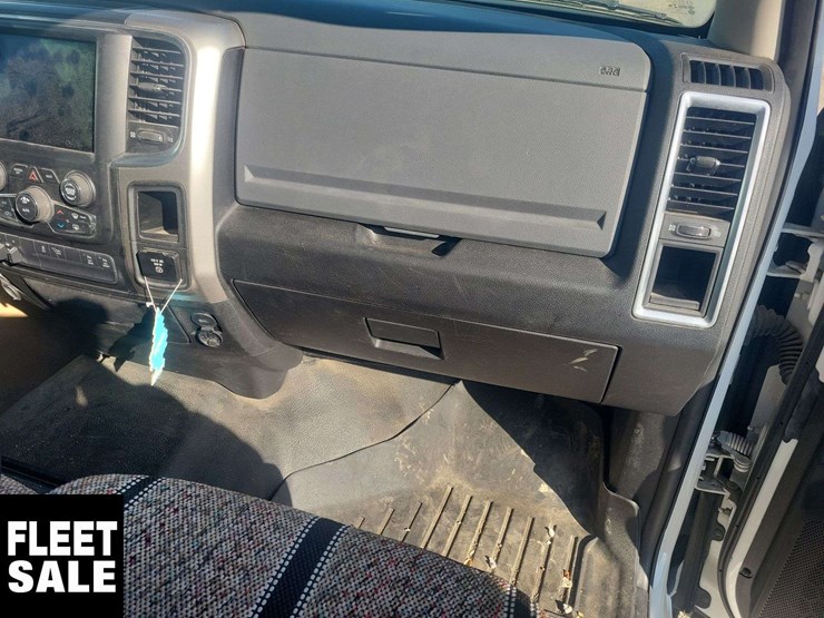 2018-ram-2500-slt-image-13