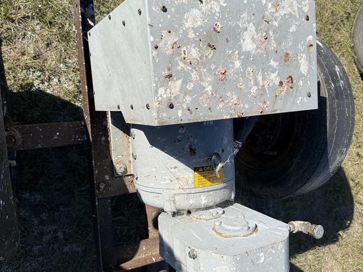 (3x)-pto-generator-trailers-image-8