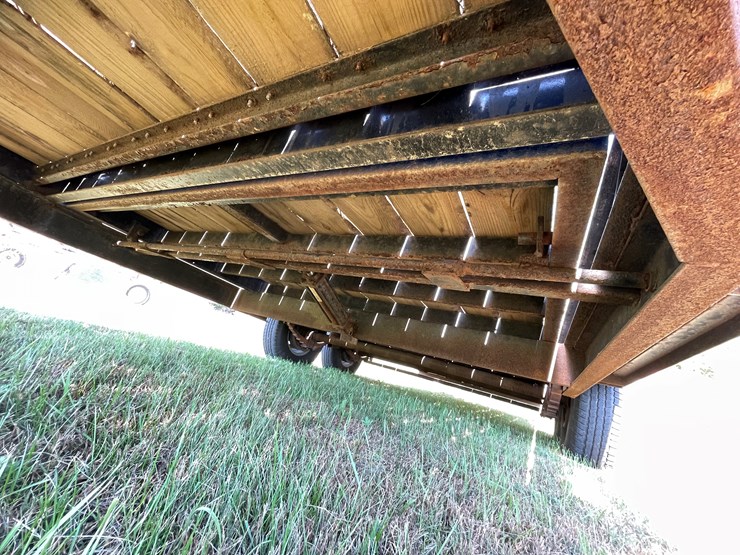 #1668-•-2018-road-warrior-tandem-axle-tilt-trailer-image-22