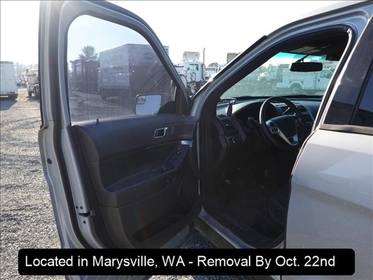 2015-ford-explorer-image-3