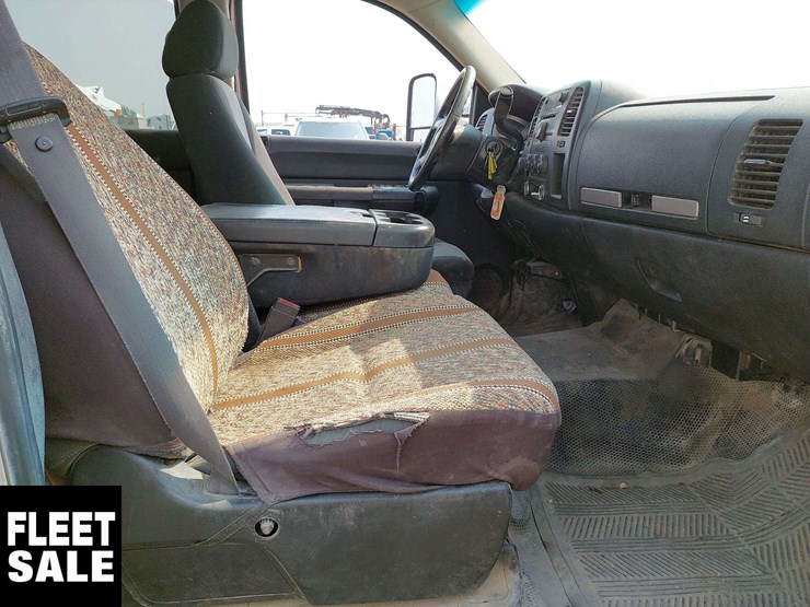 2009-chevrolet-silverado-2500hd-image-14
