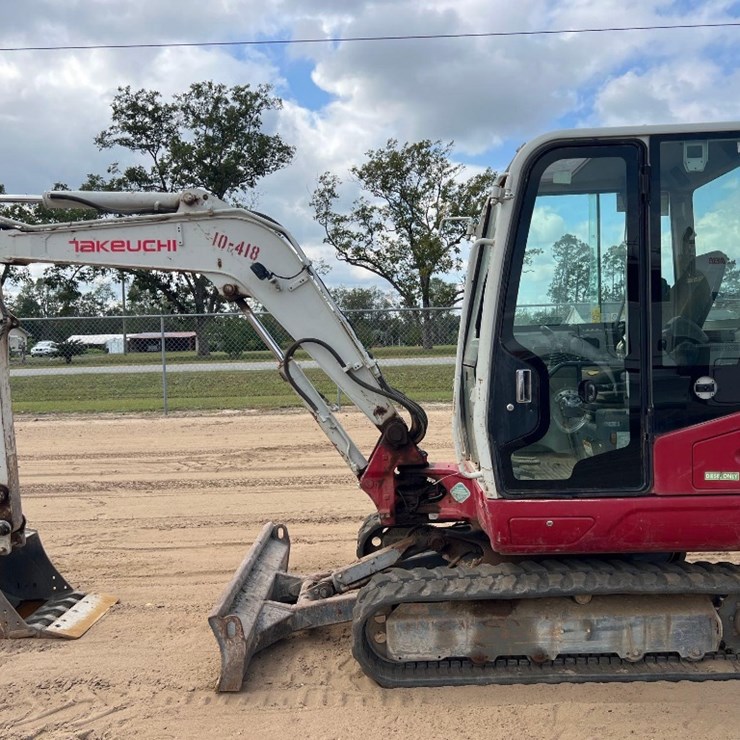 2020 TAKEUCHI TB240
