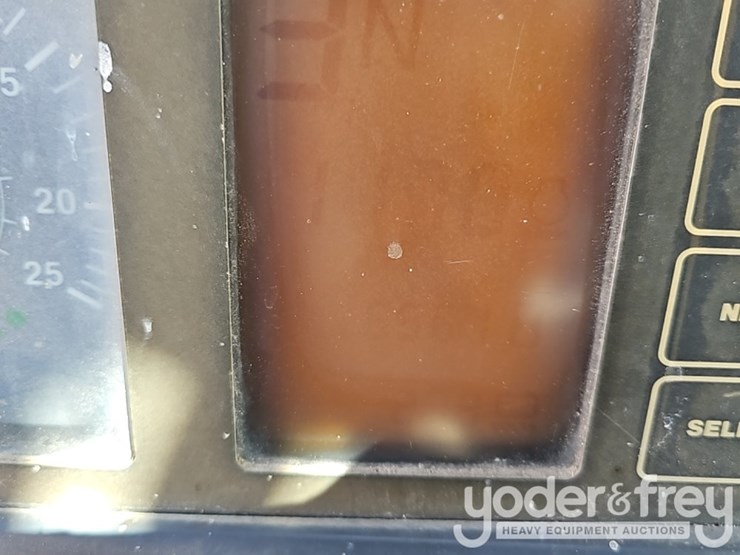 2003-deere-824j-image-37