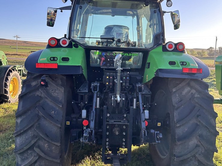 2022-deutz-fahr-6140-image-24