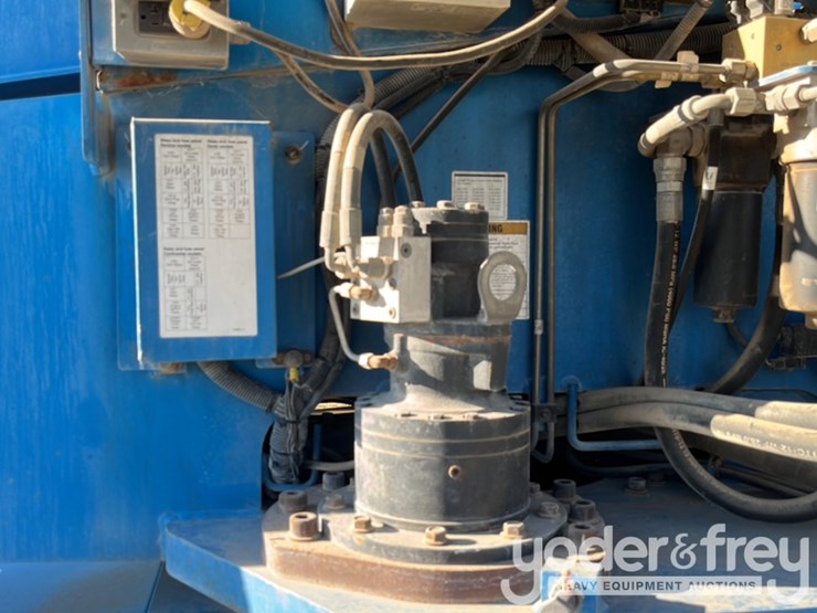 2012-genie-s85-image-14