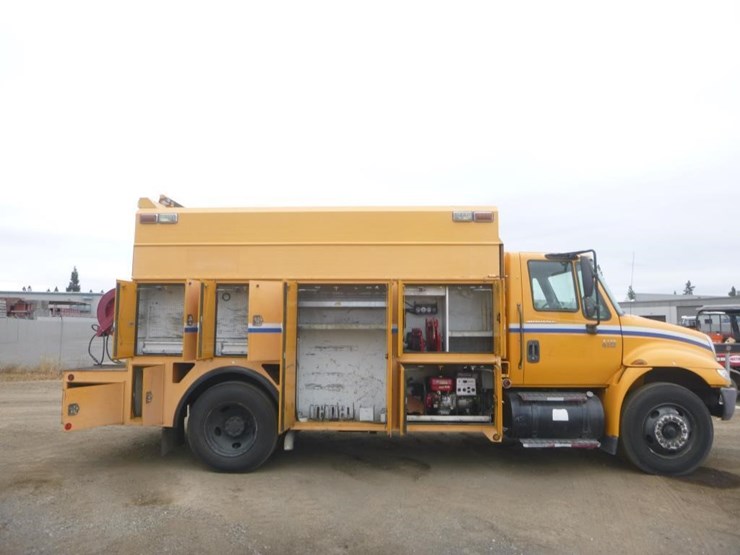 2007-international-durastar-4400-image-8