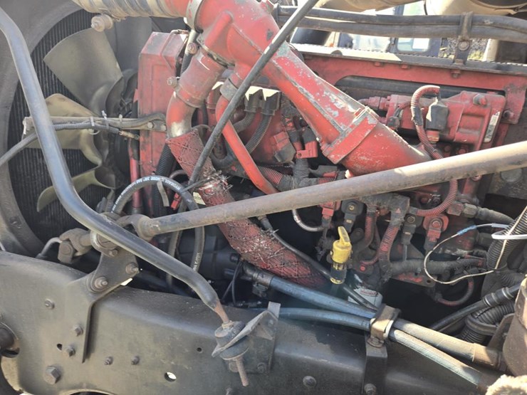 2005-mack-cl733-image-48