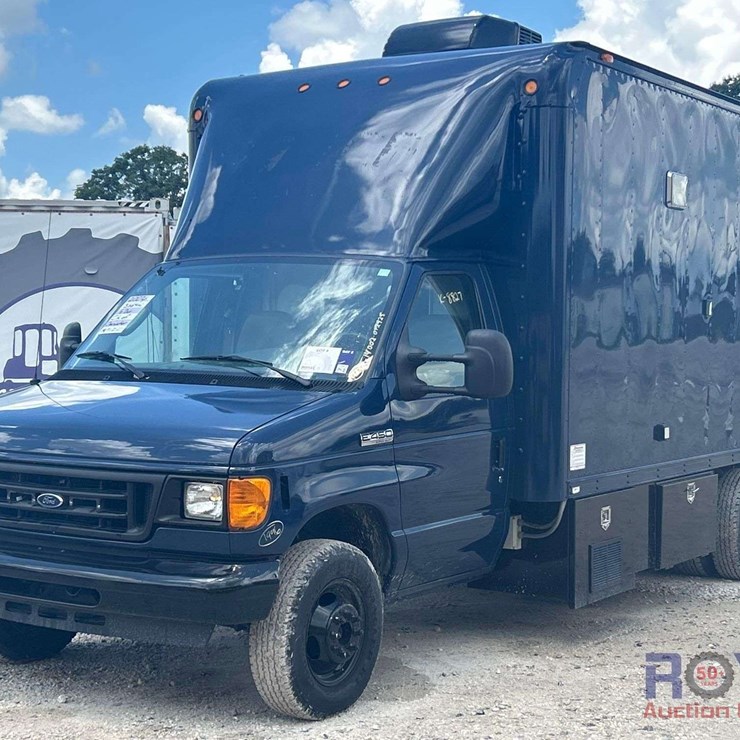 2007 FORD E450