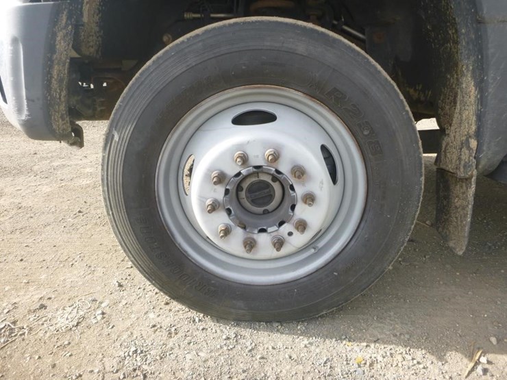 2016-ford-f550-image-22