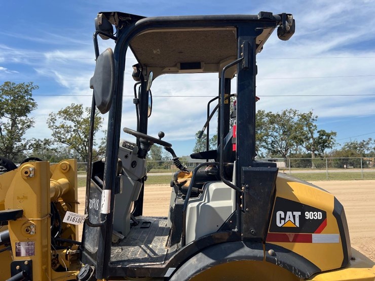 2018-caterpillar-903d-image-21