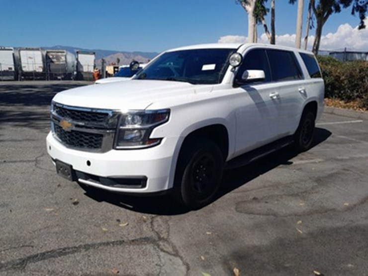 2019-chevrolet-tahoe-image-2